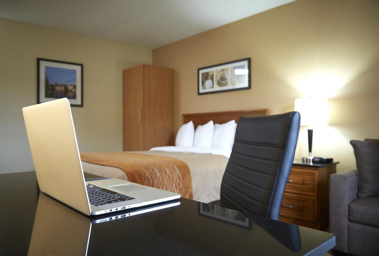 Comfort Inn Laval Luaran gambar