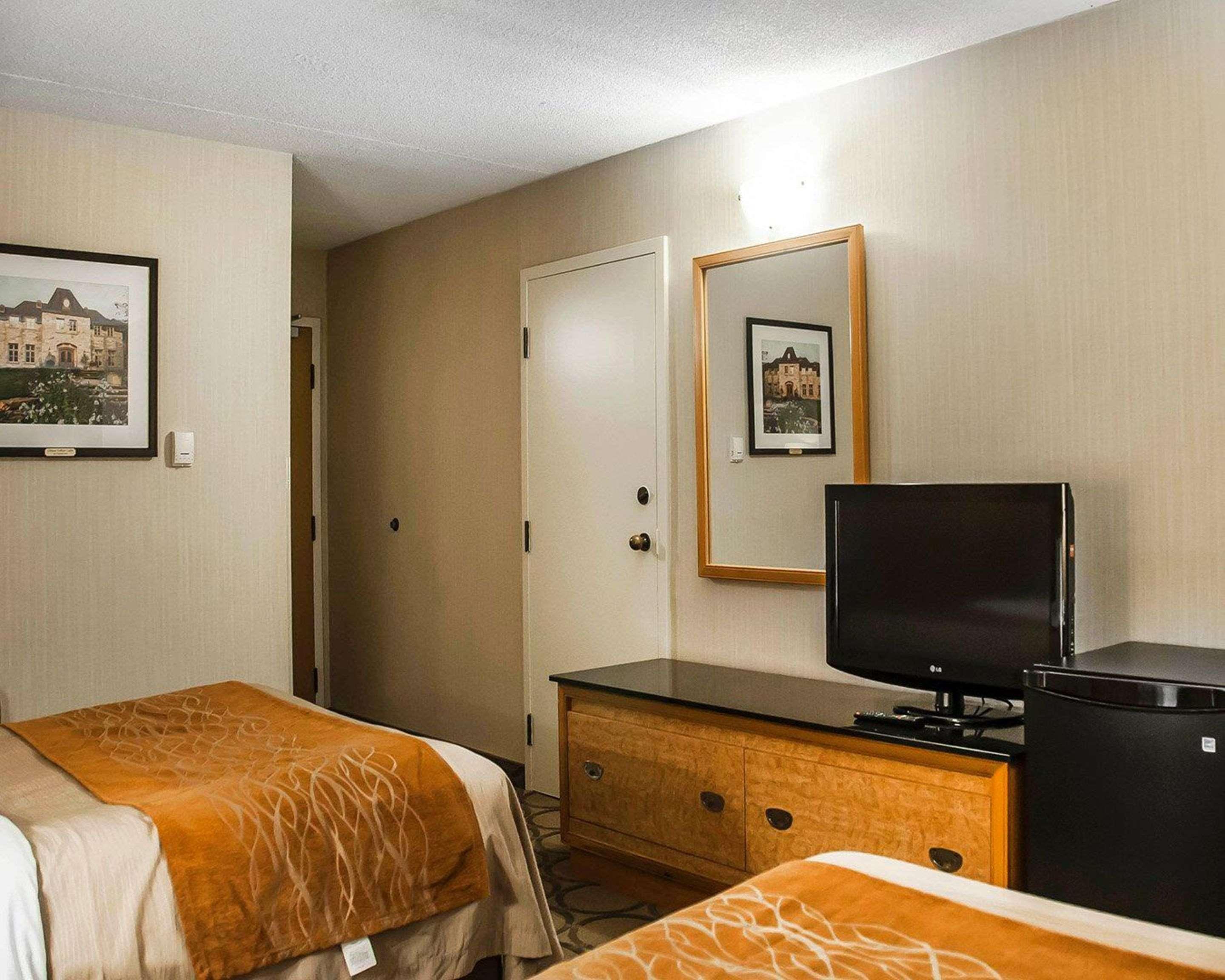 Comfort Inn Laval Luaran gambar