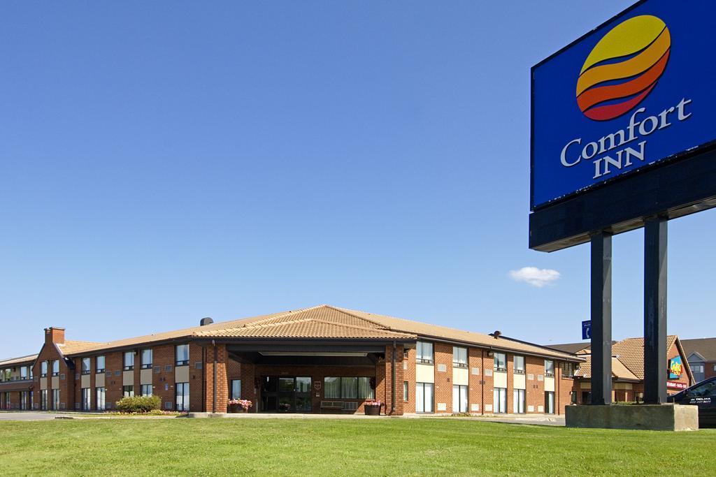 Comfort Inn Laval Luaran gambar