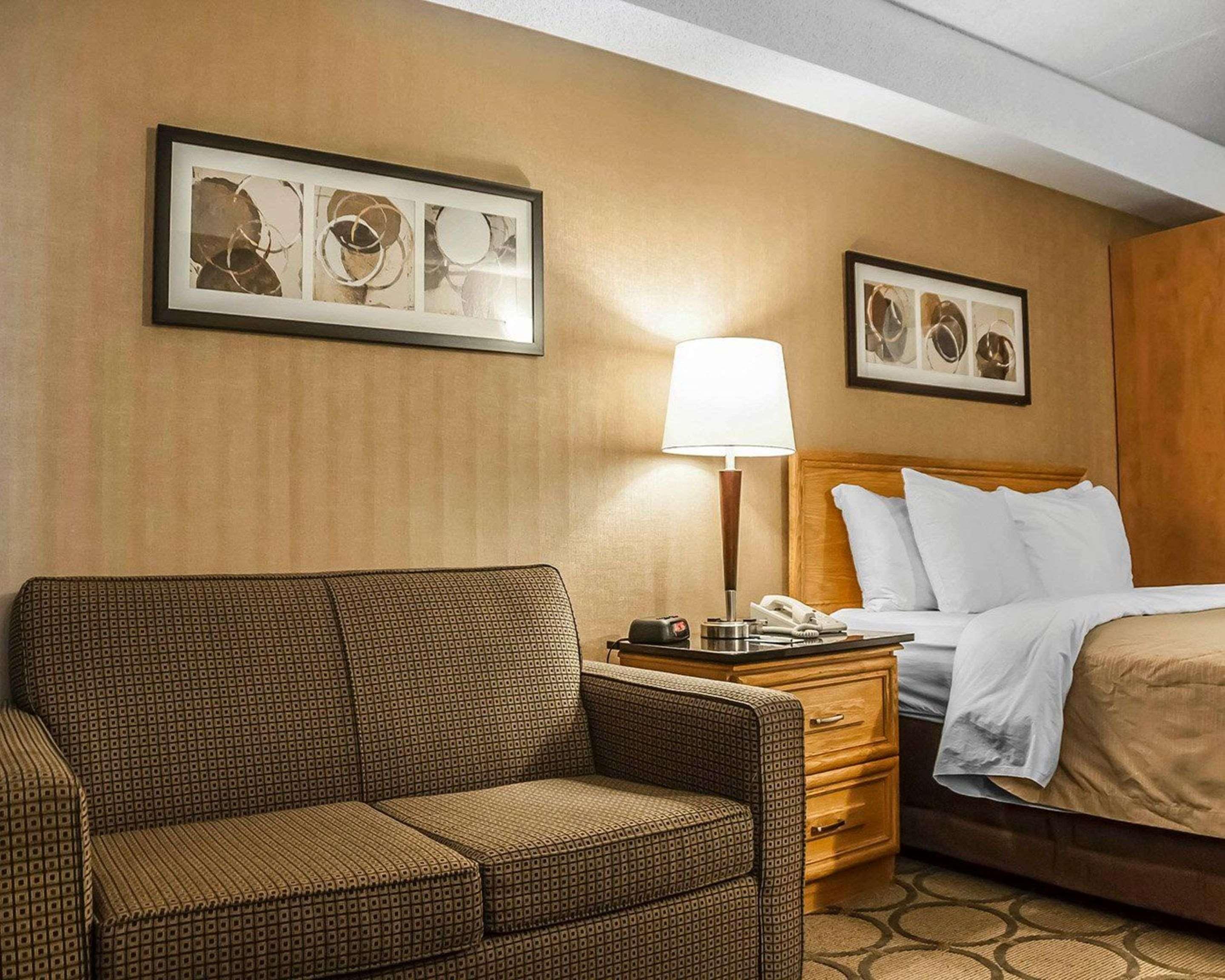 Comfort Inn Laval Luaran gambar