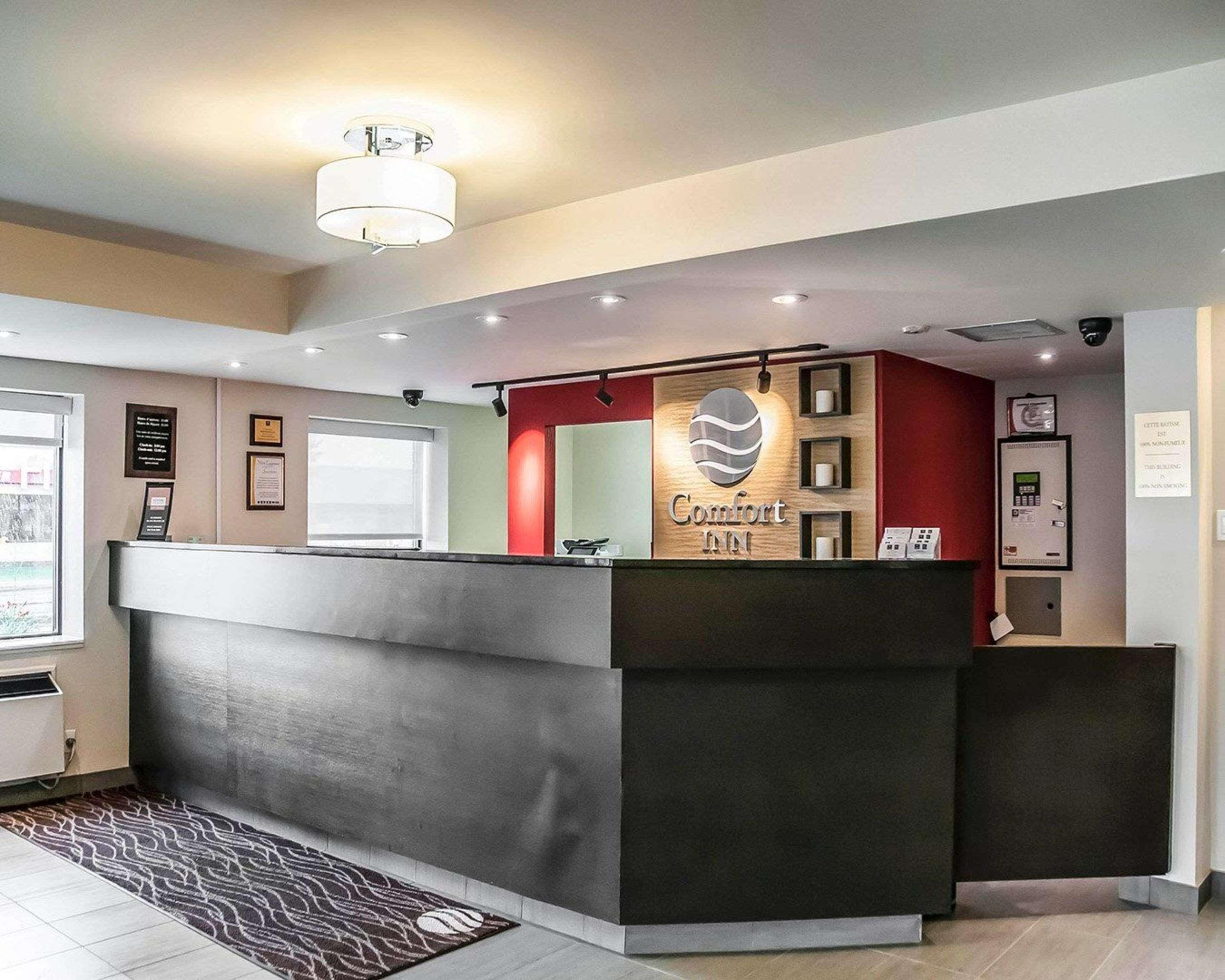 Comfort Inn Laval Luaran gambar