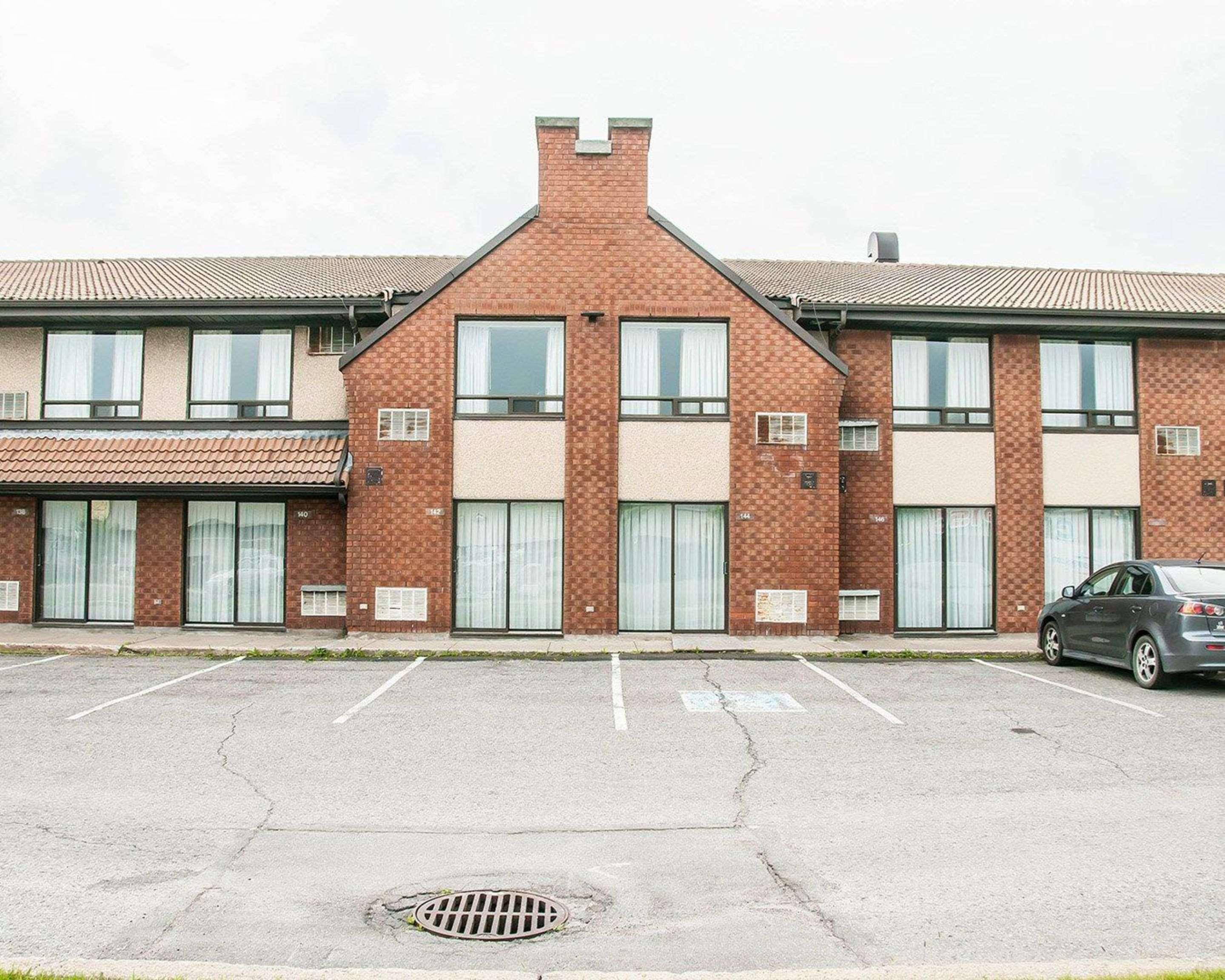 Comfort Inn Laval Luaran gambar